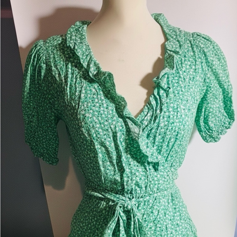 Old Navy Cotton light Green Wrap Summer Dress size Small - Picture 2 of 3